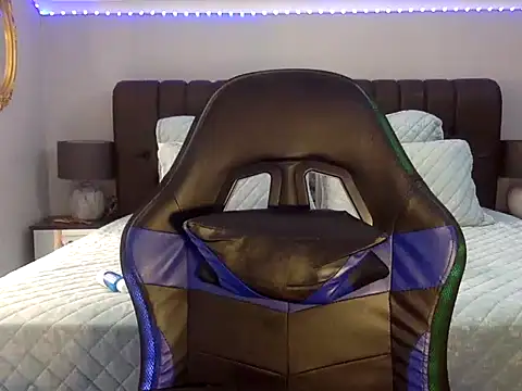 BOOTYBANGER24xx online show from October 23, 7:03 am