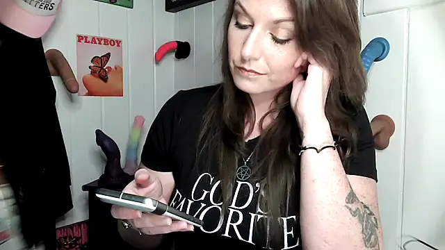 Lady the Tramp online show from November 30, 4:16 am