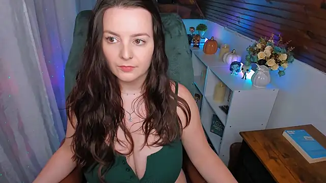 ErinMarshall online show from February 25, 3:21 pm