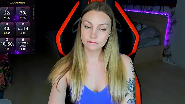 BiMolly online show from April 5, 11:15 pm