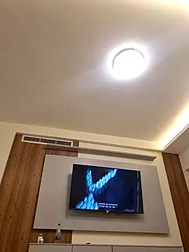 Shantal Lovee online show from March 6, 11:11 pm