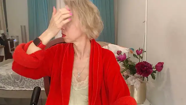 LuxuryNika online show from May 31, 4:13 pm