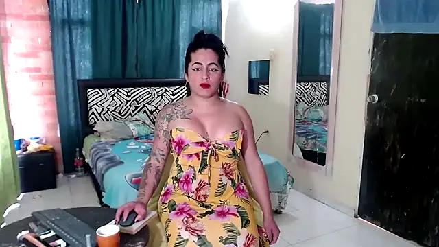 Sashaferrari2000 online show from February 19, 5:12 pm