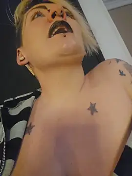 PinkTheHawk online show from October 16, 9:34 am