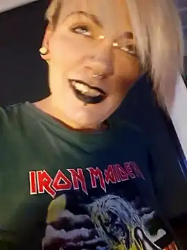 PinkTheHawk online show from September 16, 12:24 pm