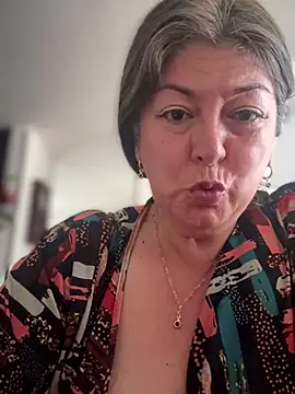 emma tour online show from December 18, 9:41 pm