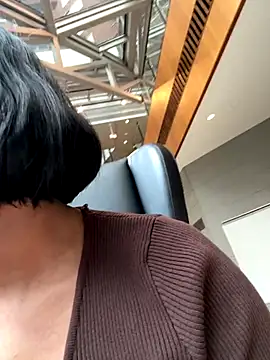   Nessa   online show from November 22, 3:15 pm