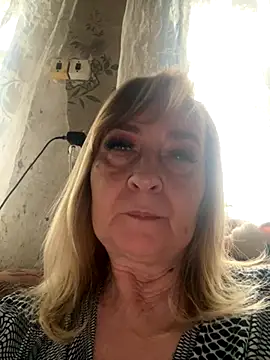 Irina2909xh online show from November 16, 9:32 am