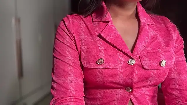 selen 5 online show from March 17, 6:23 pm