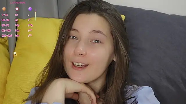 BeckyMartens online show from December 3, 3:31 am