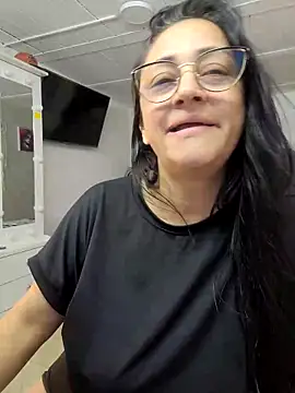 Ameliarizo online show from February 27, 1:05 am