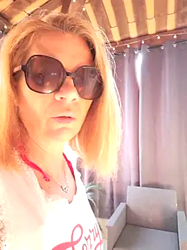 jennylovence online show from May 29, 7:17 am