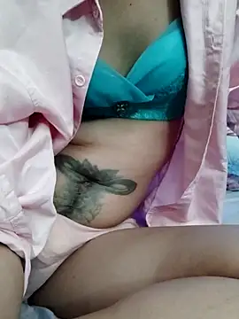 QueenSoreal online show from November 20, 7:04 pm