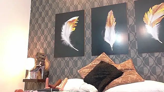 ScarleetSmith online show from March 24, 2:55 pm