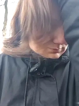 Cutegirlforyou online show from December 2, 9:21 am