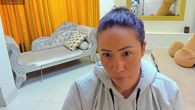 gaby trent online show from April 2, 2:25 pm