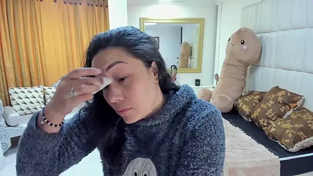 gaby trent online show from November 4, 3:28 pm