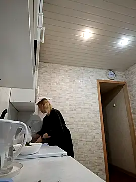 Mika Passion online show from November 2, 9:23 am