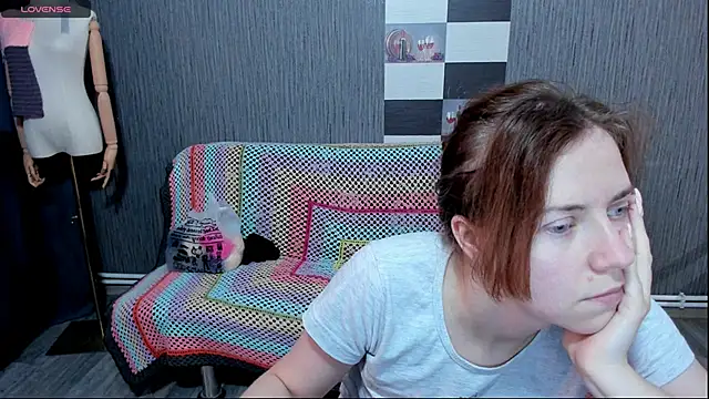 pa1e pr1ncess online show from September 22, 9:41 am