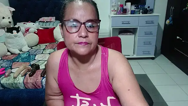 pervert mommy  online show from October 28, 10:21 am