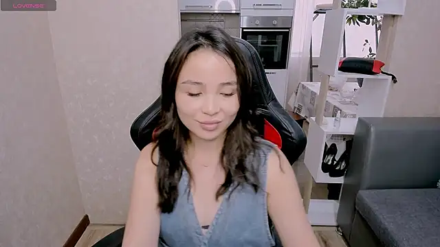 Snapshot of AyaMoon chatting on October 7, 5:12 am AyaMoon online show from October 7, 5:12 am