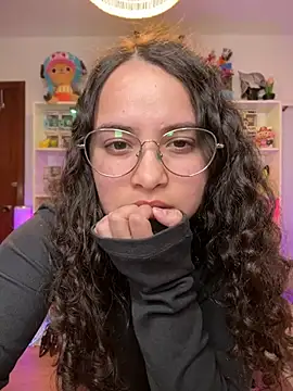 Sweet sully   online show from March 18, 6:02 pm