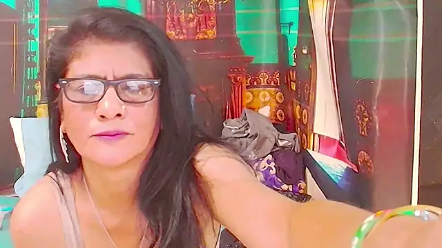 IndianAllure online show from July 28, 11:17 am