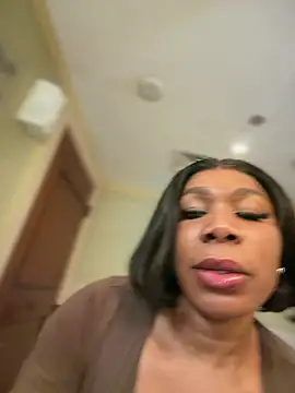 Belle    online show from April 12, 2:53 pm