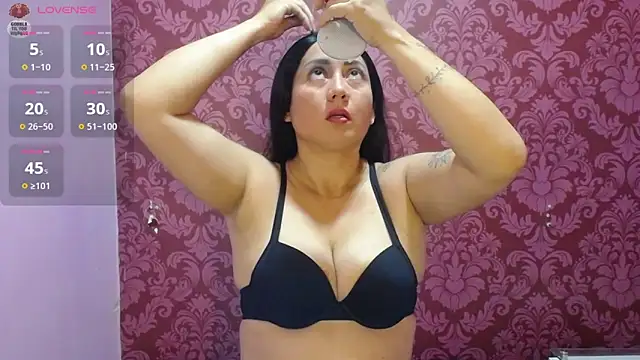 juliana diaz online show from March 23, 11:49 am