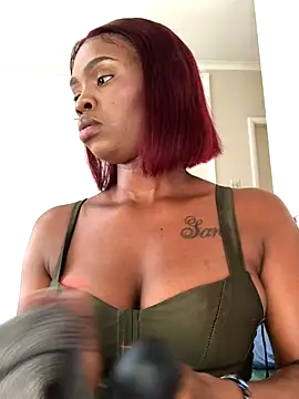 LuciousLips96 online show from December 4, 10:06 am