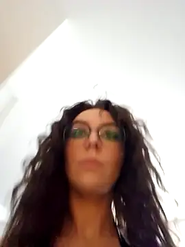 LilyOrion online show from April 16, 7:02 pm