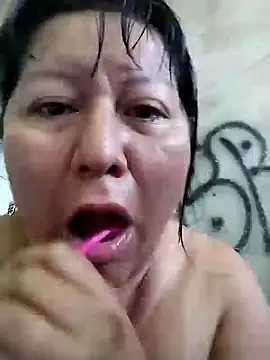 Brenda Berck  online show from September 13, 11:40 am