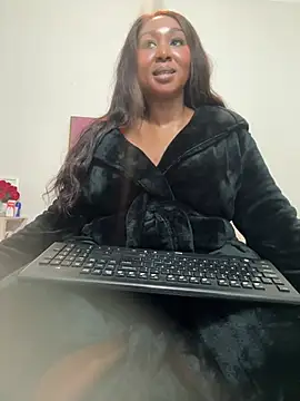 Bootyliciouse21X online show from May 9, 6:32 pm
