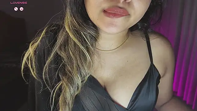  neesha 414  online show from November 3, 10:36 pm