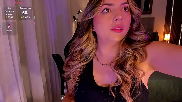 AmyWood online show from November 6, 8:26 pm