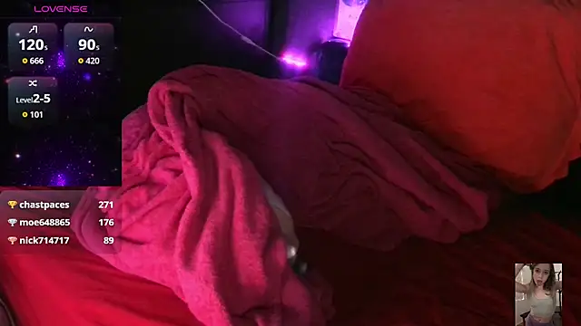 Blondiewithanass online show from January 18, 7:04 am