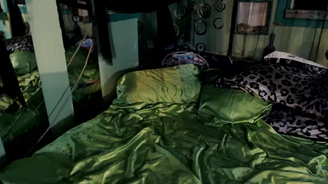 SquirTwerps online show from September 16, 7:49 am