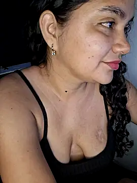 blerstefan1 online show from October 5, 8:52 am