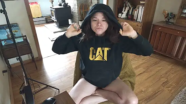 MarcyJones online show from November 30, 4:11 pm