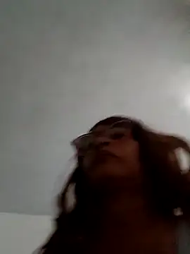 BustyMilf  online show from April 8, 12:51 pm