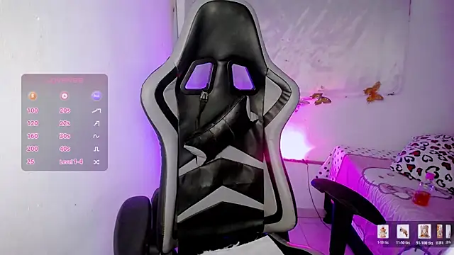 ninatiny online show from February 4, 9:23 am