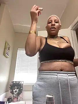 Cherrireddoll online show from June 12, 5:32 pm