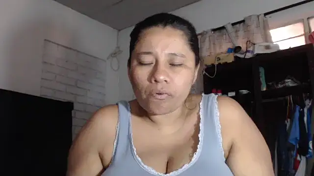 adrixxx38 online show from February 21, 10:32 pm