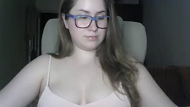 SeasonalSomeone online show from June 26, 11:06 pm