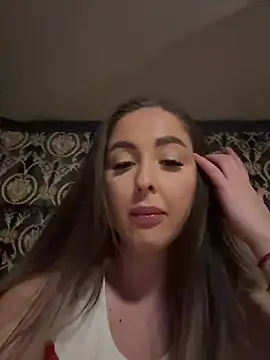 RosieHerrera online show from February 24, 8:07 pm