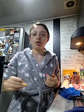 linda-schmidt online show from April 9, 4:01 pm