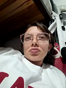 linda-schmidt online show from December 22, 12:58 am