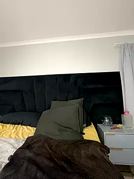 MissLola27 online show from October 28, 2:34 pm