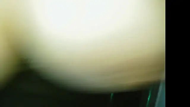 HoneyChambers online show from August 3, 10:59 pm