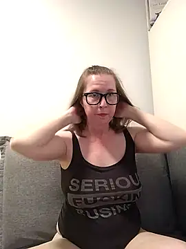 SweetandNaughty1 online show from November 7, 5:57 am